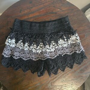 Lace detail shorts